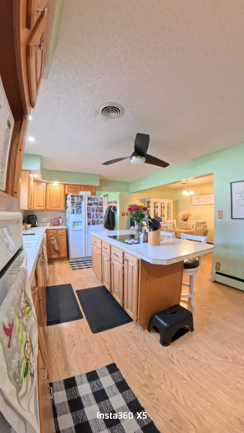 Kitchen - 402 E Belleville Ave, Christopher, IL 62822 photo 1 of 1