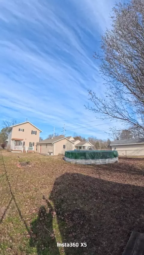 Exterior - 402 E Belleville Ave, Christopher, IL 62822 photo 6 of 8