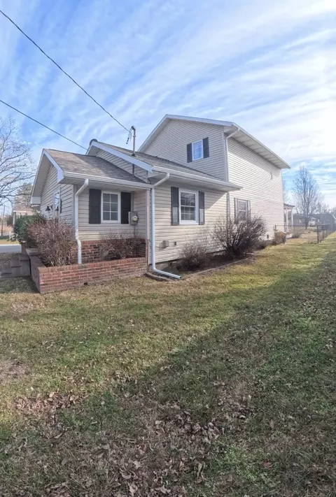 Other - 402 E Belleville Ave, Christopher, IL 62822 photo 1 of 2