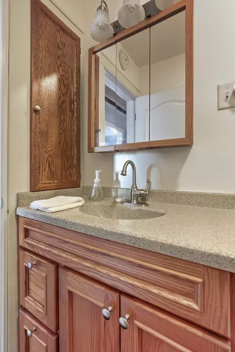 Bath - 1917 33rd St, Moline, IL 61265 photo 2 of 2
