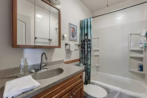 Bath - 1917 33rd St, Moline, IL 61265 photo 1 of 2