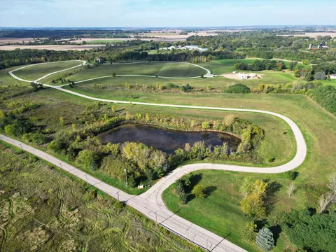 7807 Glacier Lakes Way, Richmond, IL 60071