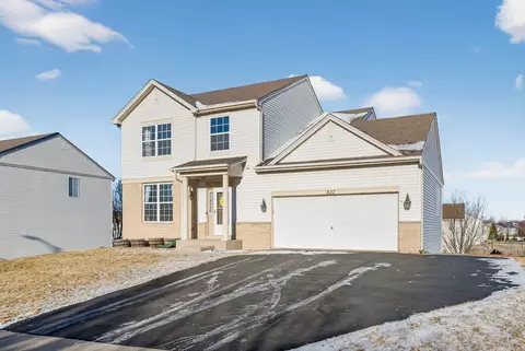 837 Briarcliff Dr, Minooka, IL 60447 photo 2
