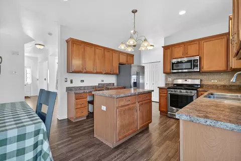 837 Briarcliff Dr, Minooka, IL 60447 photo 11