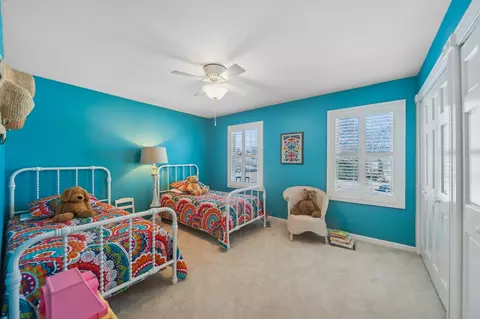 Bedroom - 706 Cherry Ct, Itasca, IL 60143 photo 4 of 4