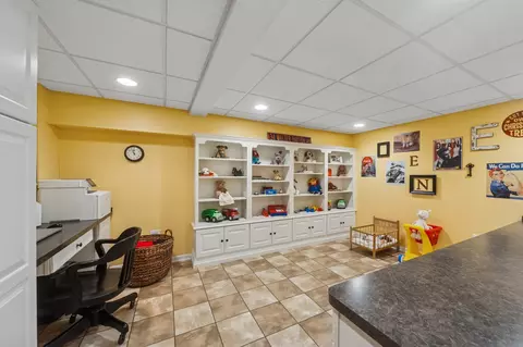 Other - 706 Cherry Ct, Itasca, IL 60143 photo 4 of 10