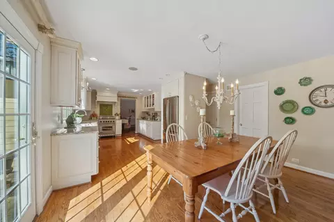 Dining - 706 Cherry Ct, Itasca, IL 60143 photo 3 of 3