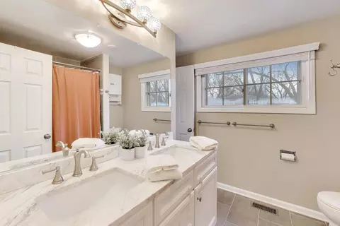 Bath - 421 Berry Dr, Naperville, IL 60540 photo 1 of 2