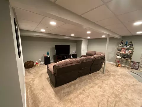Other - Undisclosed, Hoffman Estates, IL 60192 photo 6 of 7