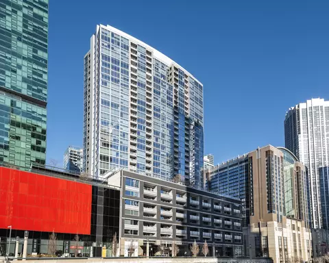 240 E Illinois St #1202, Chicago, IL 60611