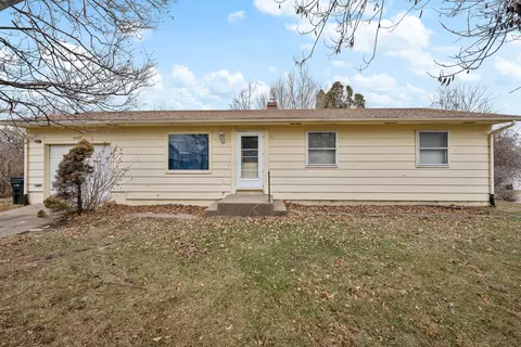 4522 N Lincoln St, Davenport, IA 52806