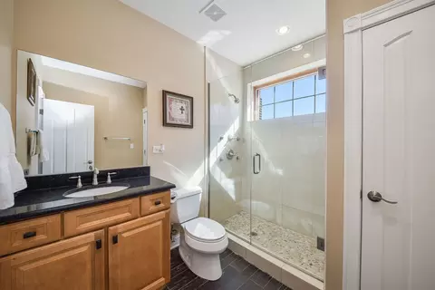 Bath - 16109 Gamay Dr, Plainfield, IL 60586 photo 7 of 7