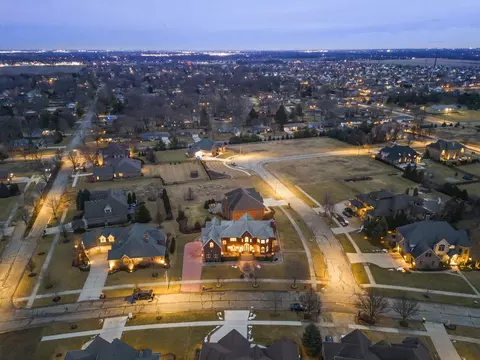 View/Area - 16109 Gamay Dr, Plainfield, IL 60586 photo 1 of 3