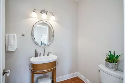 Bath - 16109 Gamay Dr, Plainfield, IL 60586 photo 1 of 7