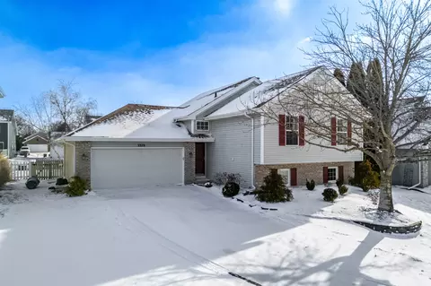 3379 Prairie View Dr, Rockford, IL 61114