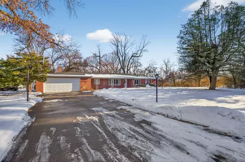 3232 26th St, Moline, IL 61265 photo 2
