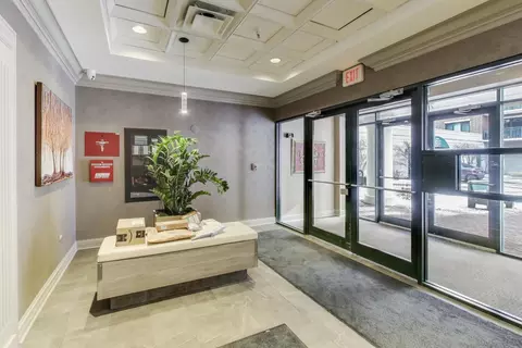 Entry Way - 770 Pearson St #2-207, Des Plaines, IL 60016 photo 1 of 1