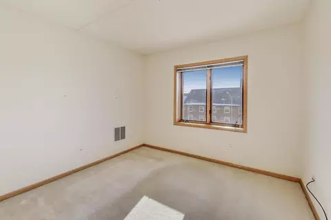 Bedroom - 770 Pearson St #2-207, Des Plaines, IL 60016 photo 3 of 4