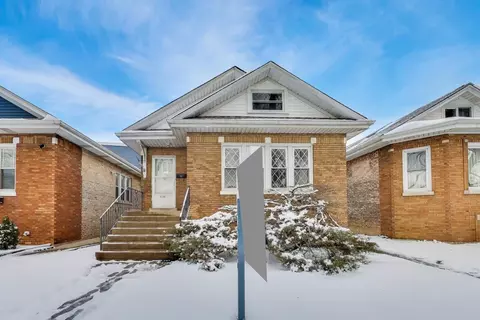 6120 W Newport Ave, Chicago, IL 60634