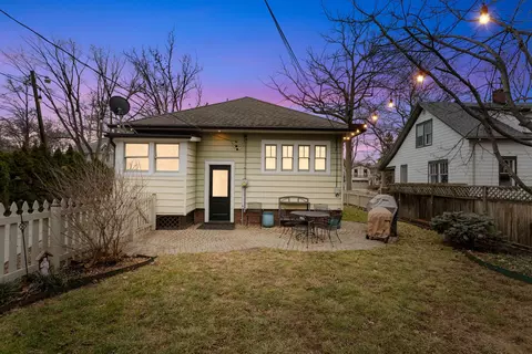 Exterior - 306 N Edwin St, Champaign, IL 61821 photo 7 of 11