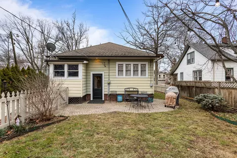 Exterior - 306 N Edwin St, Champaign, IL 61821 photo 6 of 11