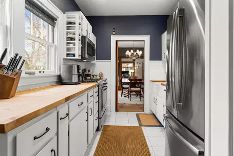 Kitchen - 306 N Edwin St, Champaign, IL 61821 photo 2 of 4