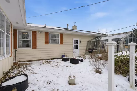 Exterior - 404 Grandview Dr, Normal, IL 61761 photo 2 of 9