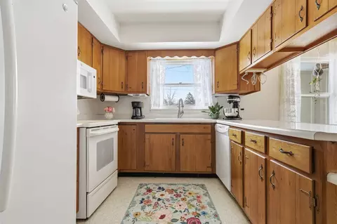 Kitchen - 404 Grandview Dr, Normal, IL 61761 photo 2 of 3