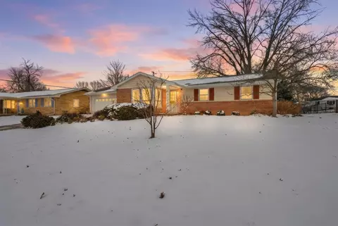 404 Grandview Dr, Normal, IL 61761