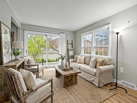 Living - 4315 26th Ave, Moline, IL 61265 photo 1 of 2