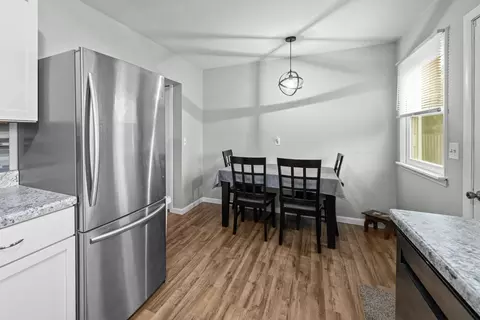 Dining - 4315 26th Ave, Moline, IL 61265 photo 2 of 2
