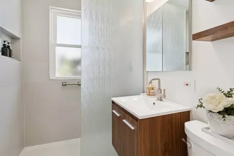 Bath - Undisclosed, Broadview, IL 60155 photo 1 of 2