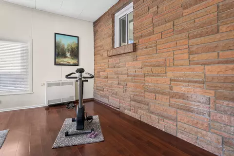 Entry Way - Undisclosed, Broadview, IL 60155 photo 1 of 1