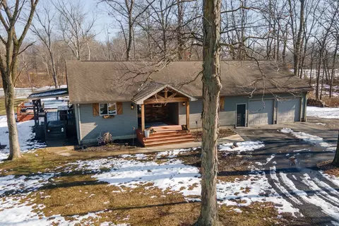 3538 Bell Ln, Du Quoin, IL 62832