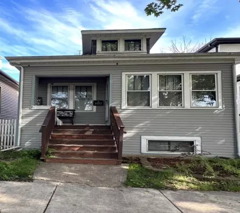 1421 Gunderson Ave, Berwyn, IL 60402
