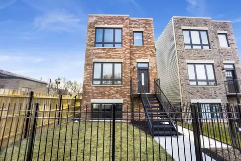 5843 W Corcoran Pl, Chicago, IL 60644