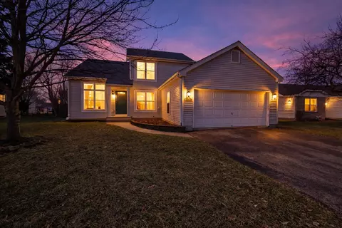 1605 Fox Field Dr, Belvidere, IL 61008