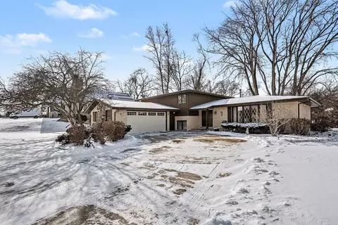 14550 Raneys Ln, Orland Park, IL 60462