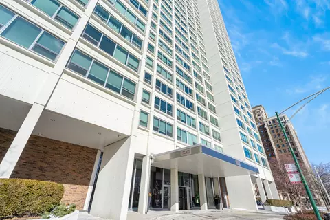 1700 E 56th St #2710, Chicago, IL 60637
