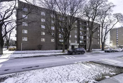 1365 Ashland Ave #604, Des Plaines, IL 60016