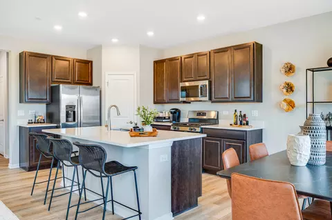 Kitchen - 25734 W Wakefield Dr, Plainfield, IL 60544 photo 2 of 2