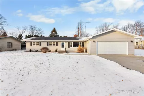125 W Carol Ave, Cortland, IL 60112