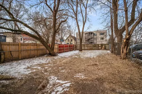 Exterior - Undisclosed, Aurora, IL 60505 photo 3 of 5