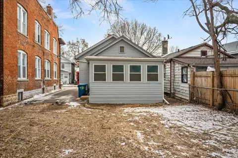 Exterior - Undisclosed, Aurora, IL 60505 photo 4 of 5