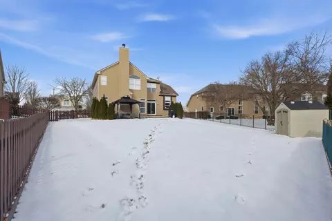 Exterior - 1951 Broadsmore Dr, Algonquin, IL 60102 photo 2 of 3