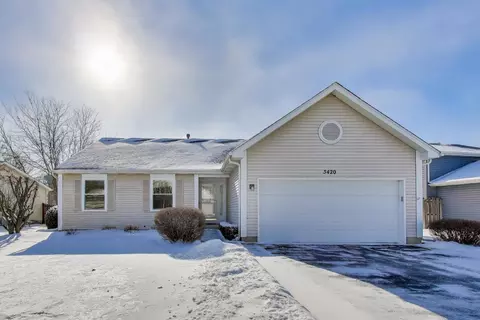5420 Avalon Ln, Lake In The Hills, IL 60156
