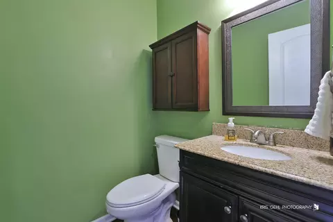 Bath - 2031 Havenhill Dr, Plainfield, IL 60586 photo 1 of 3
