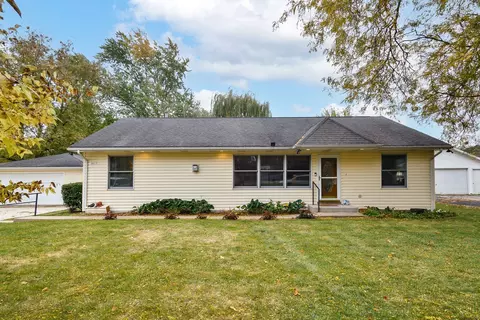 3517 Glen Flora Ave, Gurnee, IL 60031