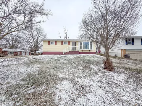 1516 Elisha St, Danville, IL 61832