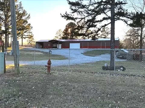 377 Lusk Rd, Golconda, IL 62938